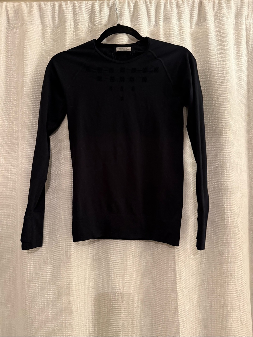 Athleta black Namaste seamless long sleeve yoga top mesh detail size XS